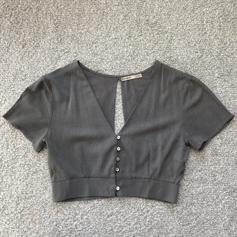 grey pull & bear crop top